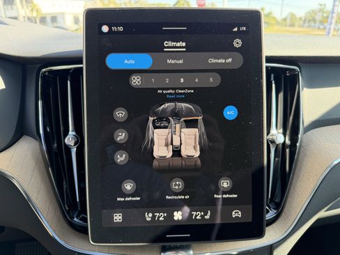 New 2026 Volvo XC60 B5 Core image 24