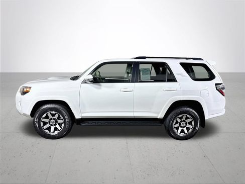 Used 2023 Toyota 4Runner TRD Off-Road Premium w/ Moonroof Package AWD/4WD image 9