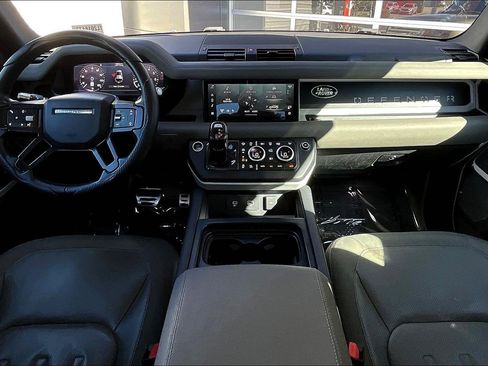 Used 2020 Land Rover Defender 110 S image 14
