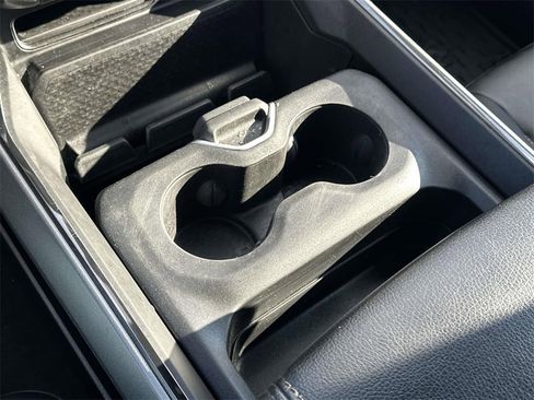 Used 2022 RAM 1500 Big Horn w/ Built-to-serve Edition image 28