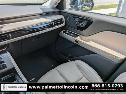 Used 2023 Lincoln Aviator Reserve w/ Elements Package Plus RWD image 17
