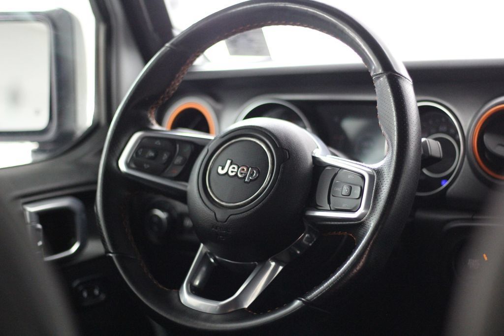 Used 2021 Jeep Gladiator Mojave w/ LED Lighting Group AWD/4WD image 11