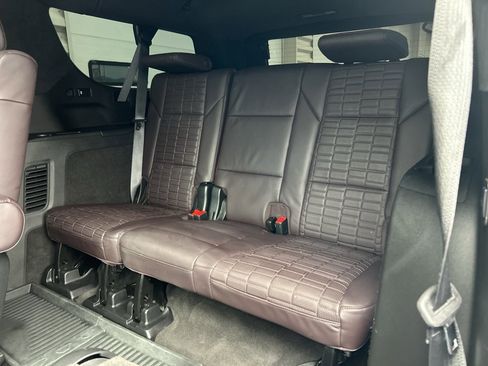 Certified 2024 Cadillac Escalade ESV Sport Platinum w/ LPO, ONYX Package image 8