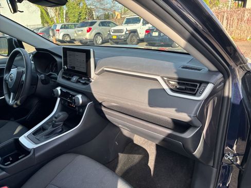 Used 2025 Toyota RAV4 XLE w/ Weather Package FWD image 30