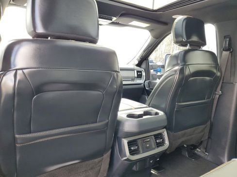 Certified 2023 Ford F250 Platinum w/ Tremor Off-Road Package AWD/4WD image 44