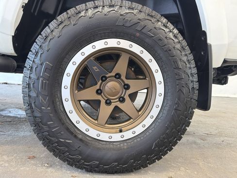 Used 2023 Toyota Tacoma SR5 image 10