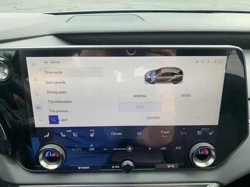 Certified 2024 Lexus RX 350 FWD w/ Convenience Package image 24
