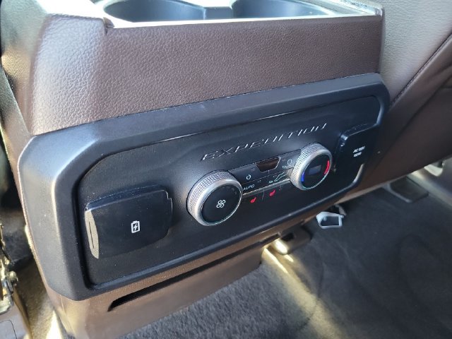 Used 2022 Ford Expedition Max King Ranch AWD/4WD image 16