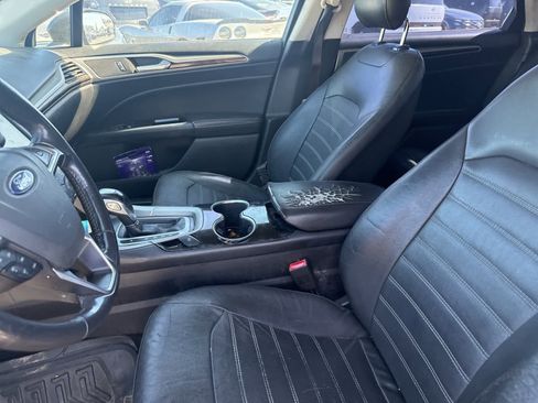 Used 2014 Ford Fusion SE w/ Equipment Group 202A image 17