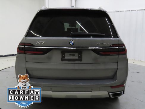 Used 2025 BMW X7 xDrive40i image 4