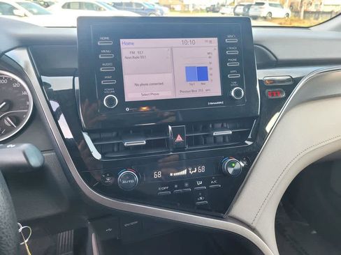 Used 2023 Toyota Camry LE image 17