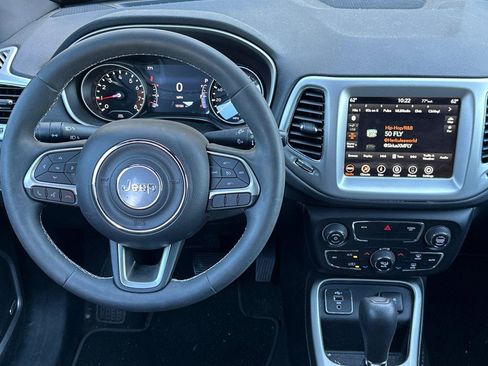 Used 2021 Jeep Compass Latitude w/ Sun and Sound Group image 14