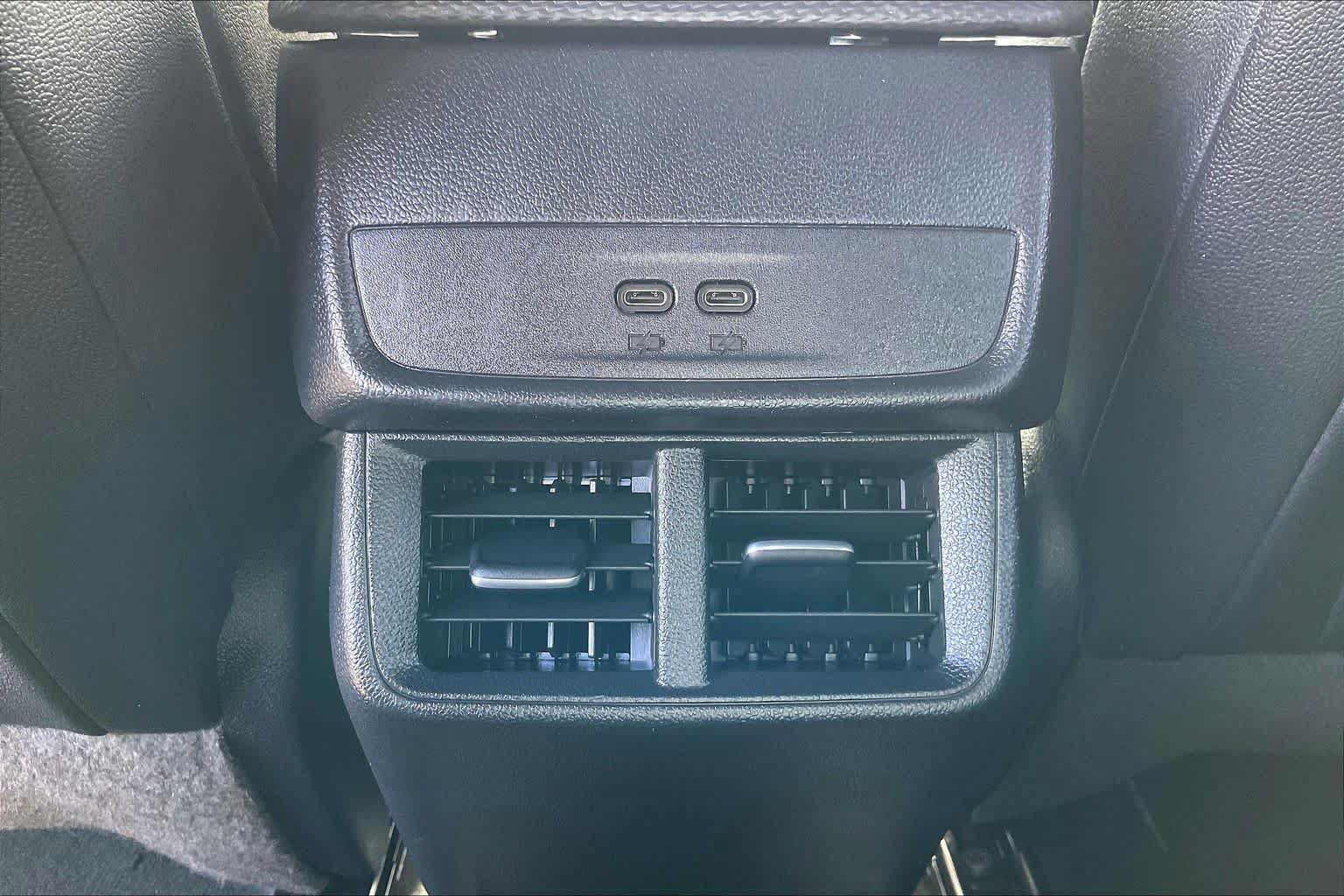 Used 2025 Chevrolet Equinox LT w/ Convenience Package II FWD image 31
