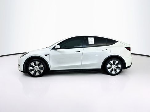 Used 2021 Tesla Model Y Long Range AWD/4WD image 4
