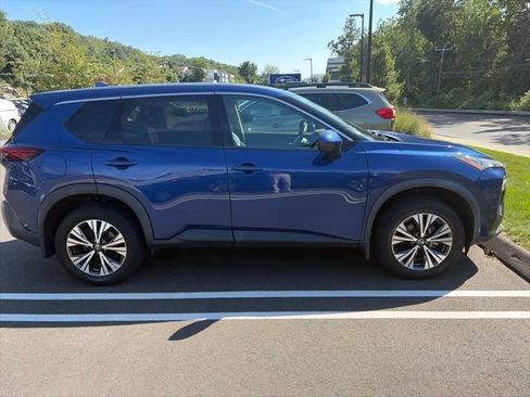 Used 2021 Nissan Rogue SV FWD image 17