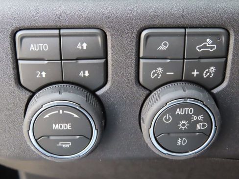 New 2026 Chevrolet Silverado 1500 RST w/ RST All Star Premium Package AWD/4WD image 18