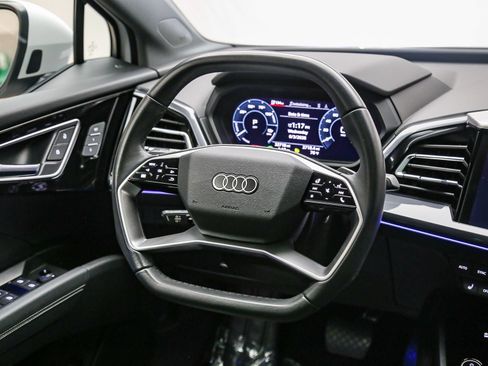 Used 2023 Audi Q4 e-tron Premium Plus w/ Premium Plus AWD/4WD image 16