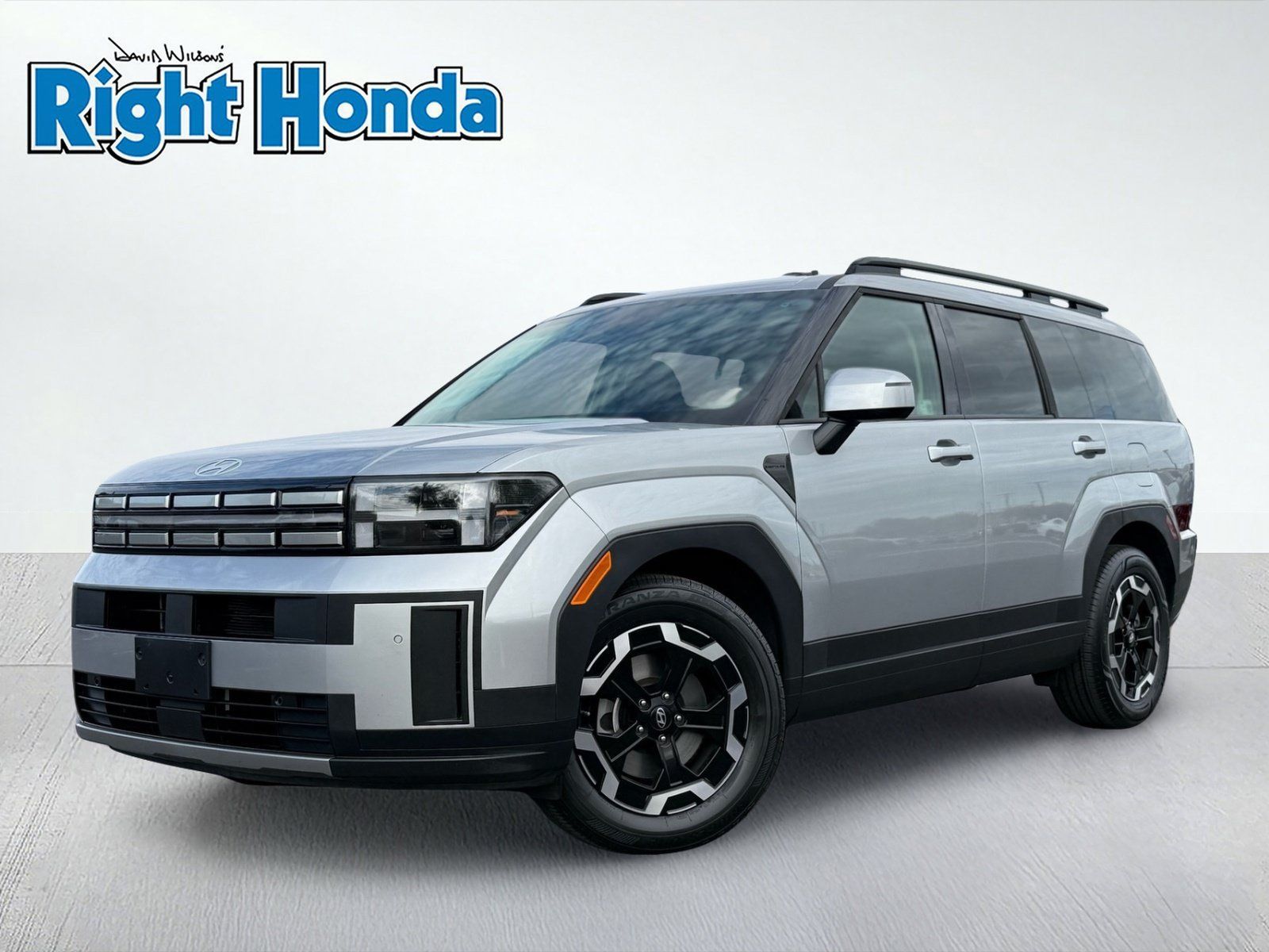 Used 2026 Hyundai Santa Fe SEL AWD/4WD image 2