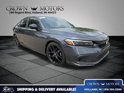 Used 2024 Honda Civic Sport image 1