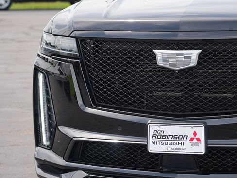 Used 2024 Cadillac Escalade V AWD/4WD image 9