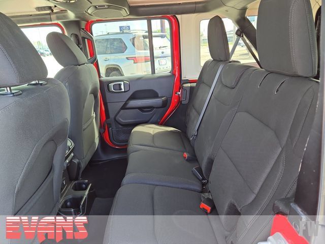 Used 2019 Jeep Wrangler Unlimited Sahara AWD/4WD image 24