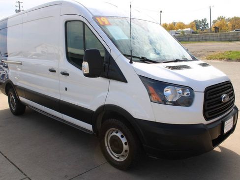 Used 2019 Ford Transit 250 148 Medium Roof RWD image 3