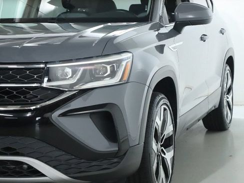 Certified 2023 Volkswagen Taos SEL AWD/4WD image 4