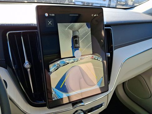 New 2026 Volvo XC60 B5 Ultra w/ Protection Package Premier image 17