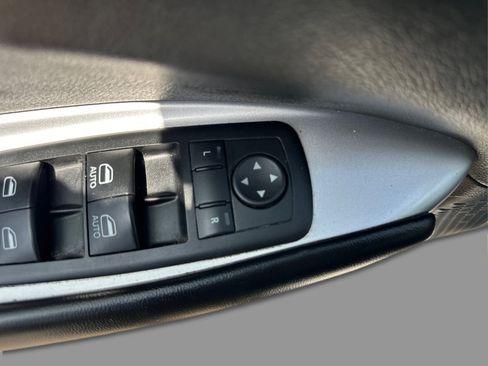 Used 2011 Dodge Journey SXT w/ Trailer Tow Prep Group FWD image 33