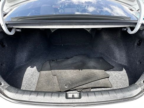 Used 2017 Honda Accord EX-L image 14