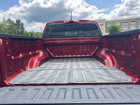 Used 2024 Chevrolet Colorado Trail Boss w/ Technology Package AWD/4WD image 23
