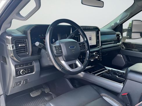 Used 2024 Ford F250 Lariat w/ Chrome Package AWD/4WD image 14