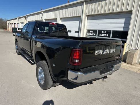 New 2026 RAM 3500 Tradesman AWD/4WD image 10