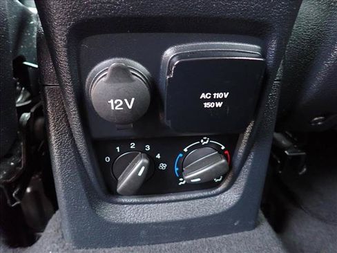 Used 2022 Ford Transit Connect XLT FWD image 10