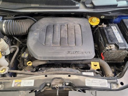 Used 2020 Dodge Grand Caravan SE image 30