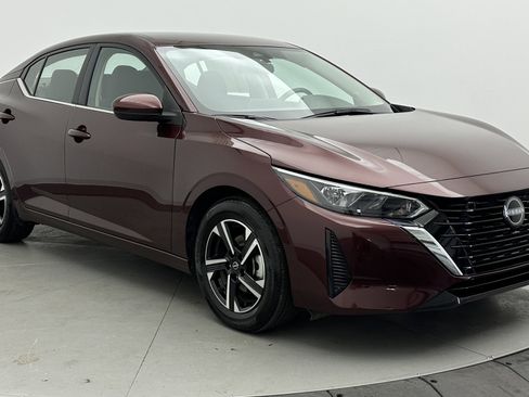 Used 2025 Nissan Sentra SV image 3