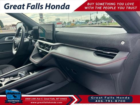 Used 2025 Ford Explorer ST-Line w/ ST-Line Street Pack AWD/4WD image 35