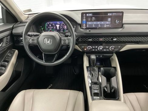 Certified 2025 Honda Accord EX-L image 15