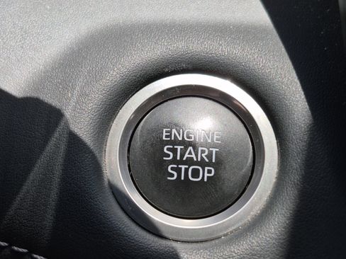 Certified 2025 Toyota Highlander XLE AWD/4WD image 34