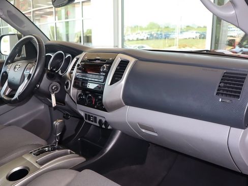 Used 2012 Toyota Tacoma 4x4 Double Cab w/ TRD Sport Pkg image 39