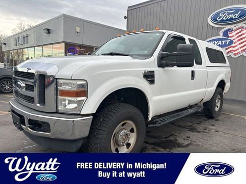 Used 2009 Ford F250 XL image 1