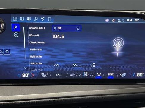 New 2026 Chevrolet Traverse LT image 12