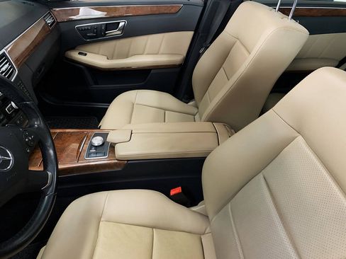 Used 2012 Mercedes-Benz E 350 4MATIC Sedan image 9