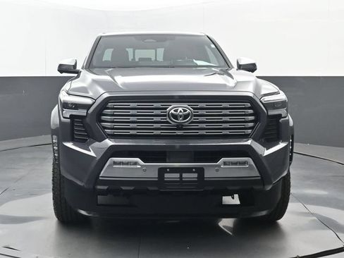 Used 2024 Toyota Tacoma Limited w/ Limited Package (LT) AWD/4WD image 22