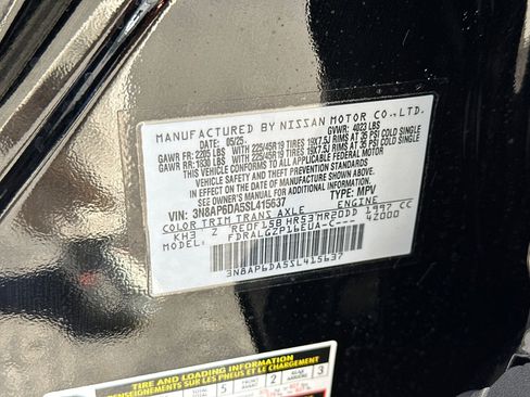 Used 2025 Nissan Kicks SR image 33