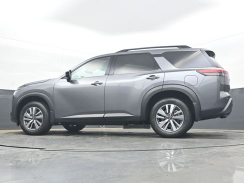 New 2026 Nissan Pathfinder SL FWD image 28