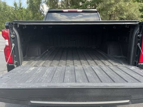 Used 2022 Chevrolet Silverado 1500 RST AWD/4WD image 24