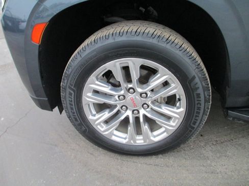 Certified 2021 GMC Yukon SLT w/ SLT Luxury Plus Package image 12