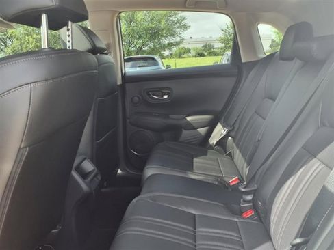 New 2026 Honda HR-V EX-L image 9