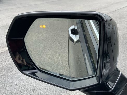 Used 2025 GMC Yukon Elevation w/ Elevation Premium Package image 21